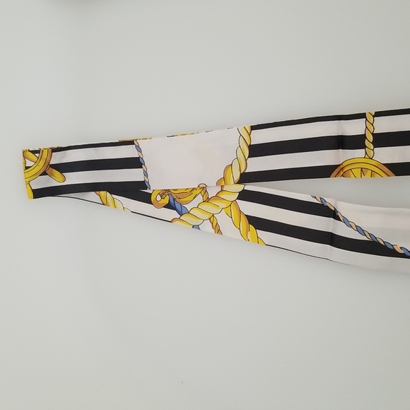 Lot of 2 Scarves - Picture 3 of 3